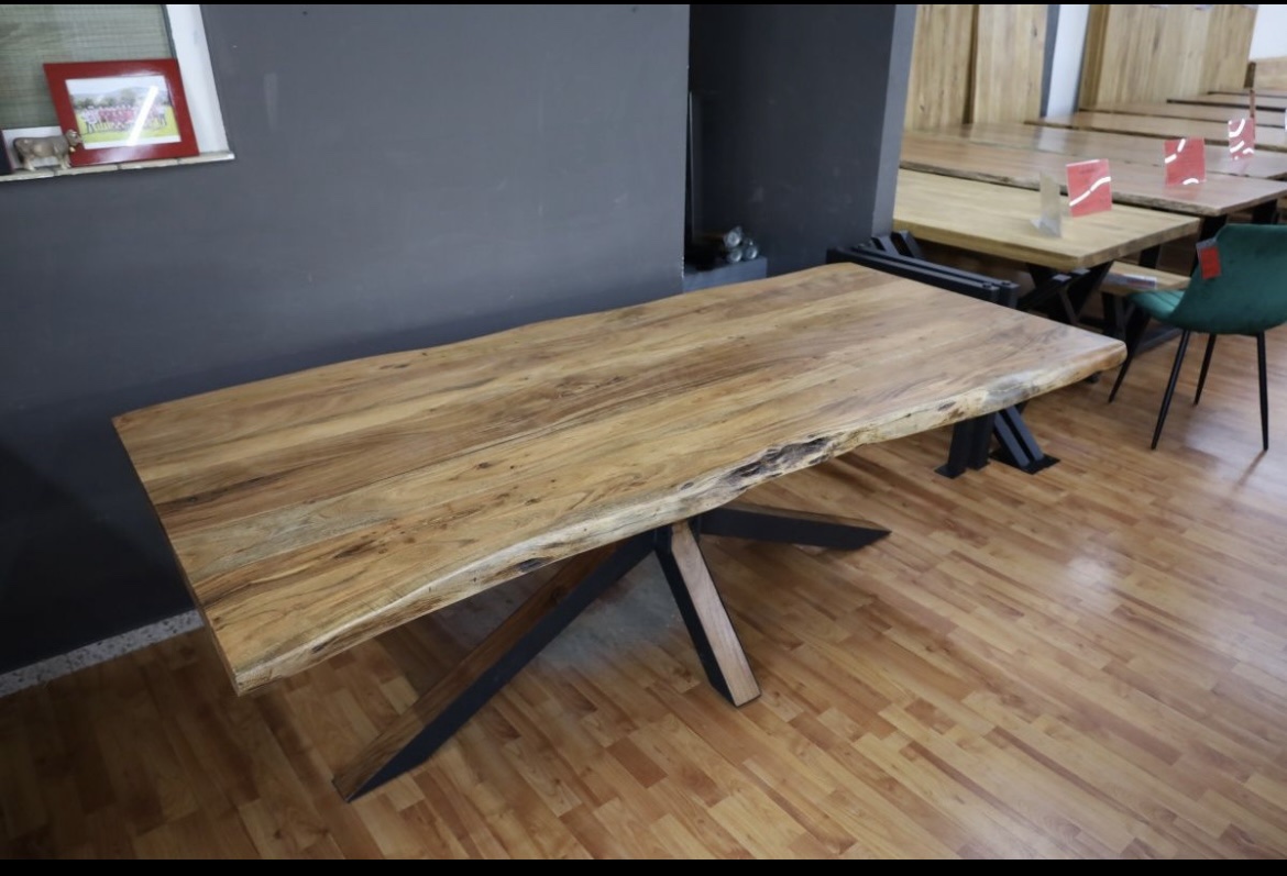 Tisch – Bild 3