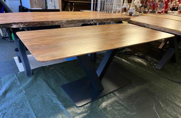 Esstisch Tisch + Massivholz Akazie
+ Echte Schweizer Kante – Bild 7