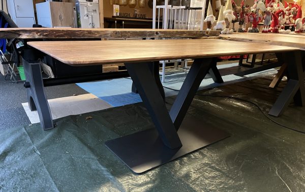 Esstisch Tisch + Massivholz Akazie
+ Echte Schweizer Kante – Bild 6