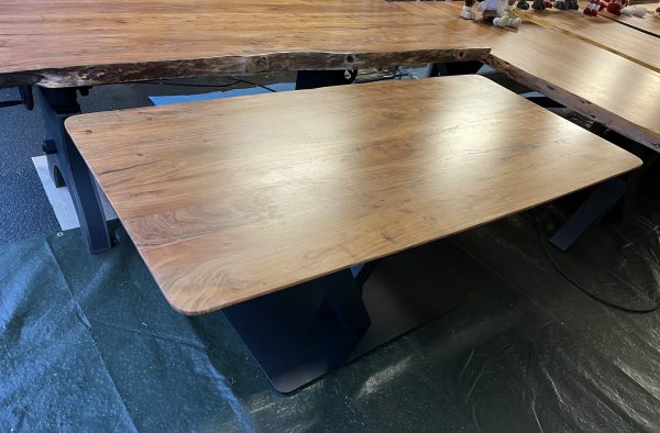 Esstisch Tisch + Massivholz Akazie
+ Echte Schweizer Kante – Bild 5