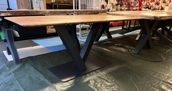 Esstisch Tisch + Massivholz Akazie
+ Echte Schweizer Kante – Bild 4