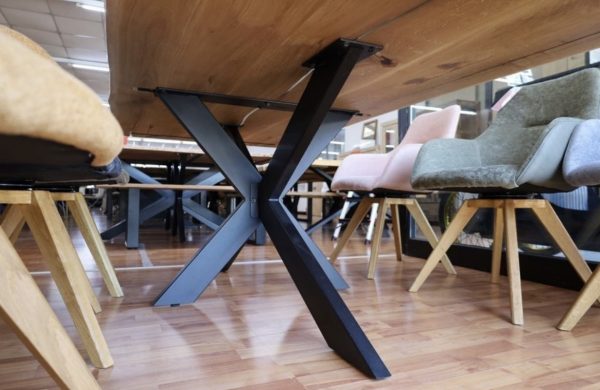 Esstisch Tisch +Massivholz
Eiche VOLL 4cm
+Baumkante +Epoxidharz – Bild 6