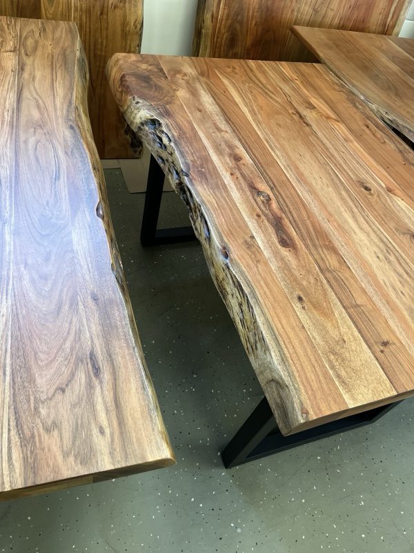 Esstisch Tisch + Massivholz Akazie + 140x90 cm Baumkanten Tische – Bild 9