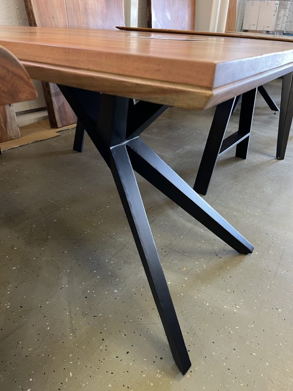Esstisch Tisch + Massivholz Akazie +
Designer Gestell – Bild 9