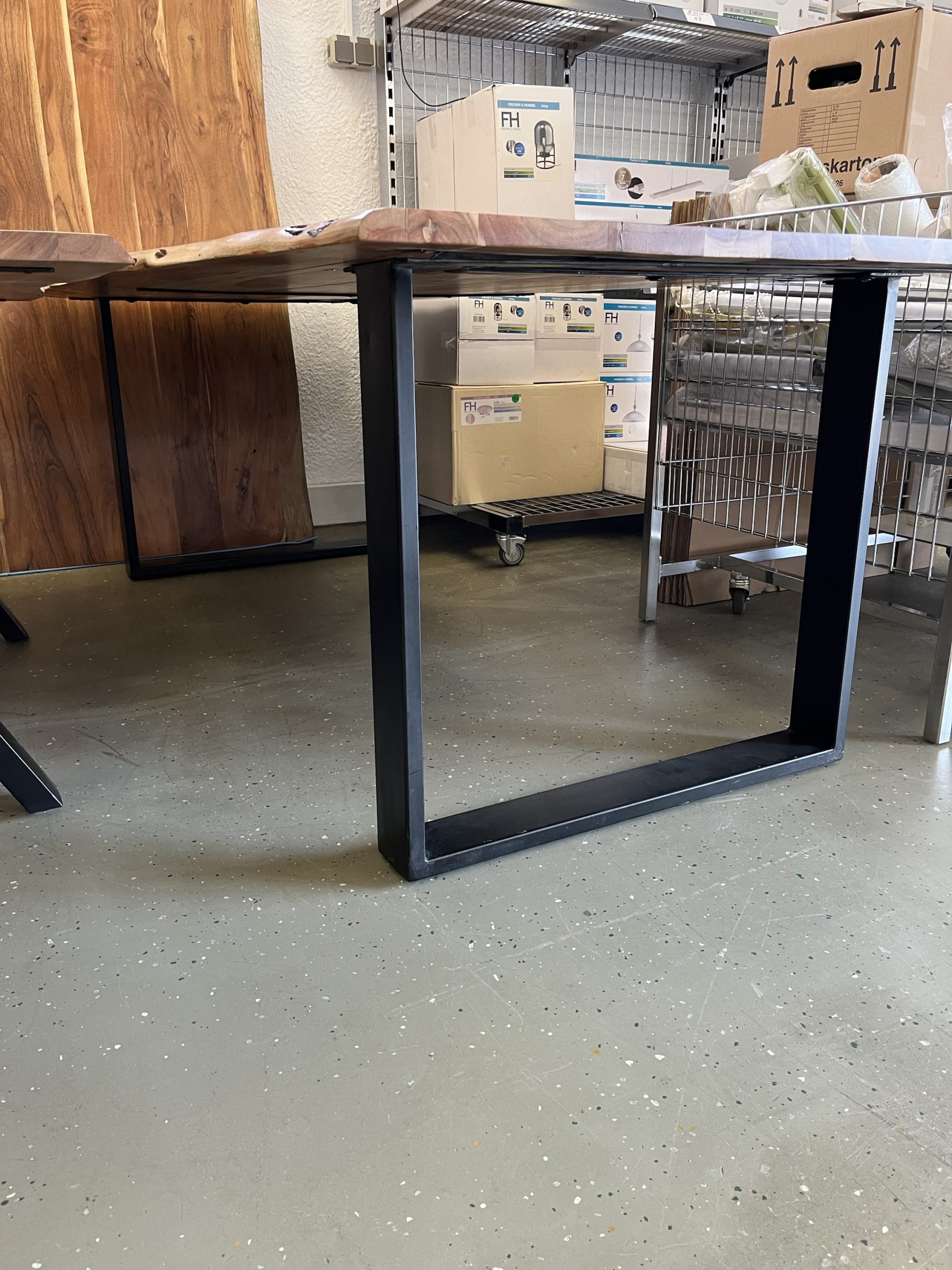Esstisch Tisch + Massivholz Akazie + Designer Gestell 220x100 cm – Bild 5