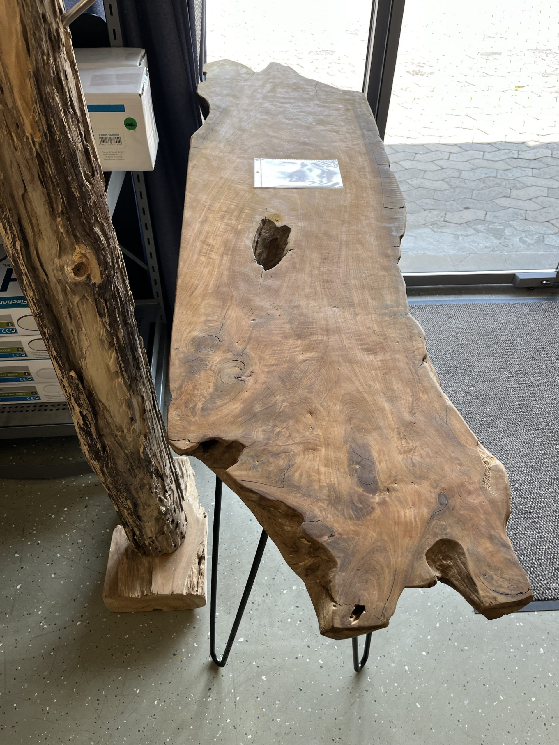 Konsolentisch aus massivem Teakwurzelholz 150x42x84cm – Bild 2