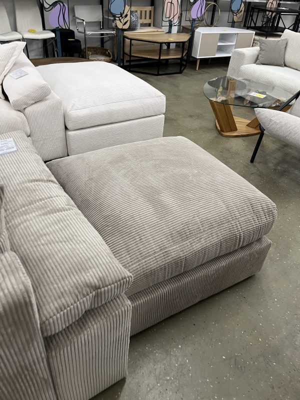 Big-Sofa Wohnlandschaft XXL Mega
Soïa+Sessel+Hocker in Cord – Bild 3