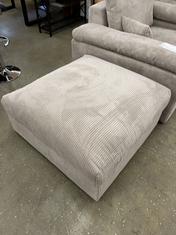 Big-Sofa Wohnlandschaft XXL Mega
Soïa+Sessel+Hocker in Cord – Bild 4