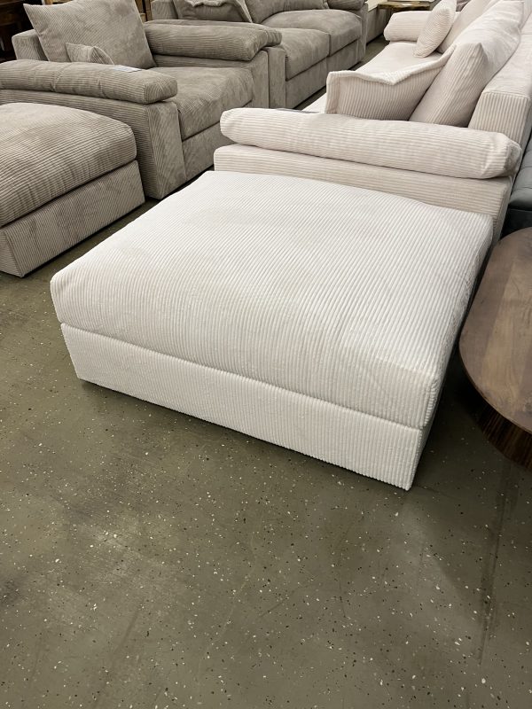 Big-Sofa Wohnlandschaft XXL Mega Sofa
+ Hocker in Cord – Bild 2
