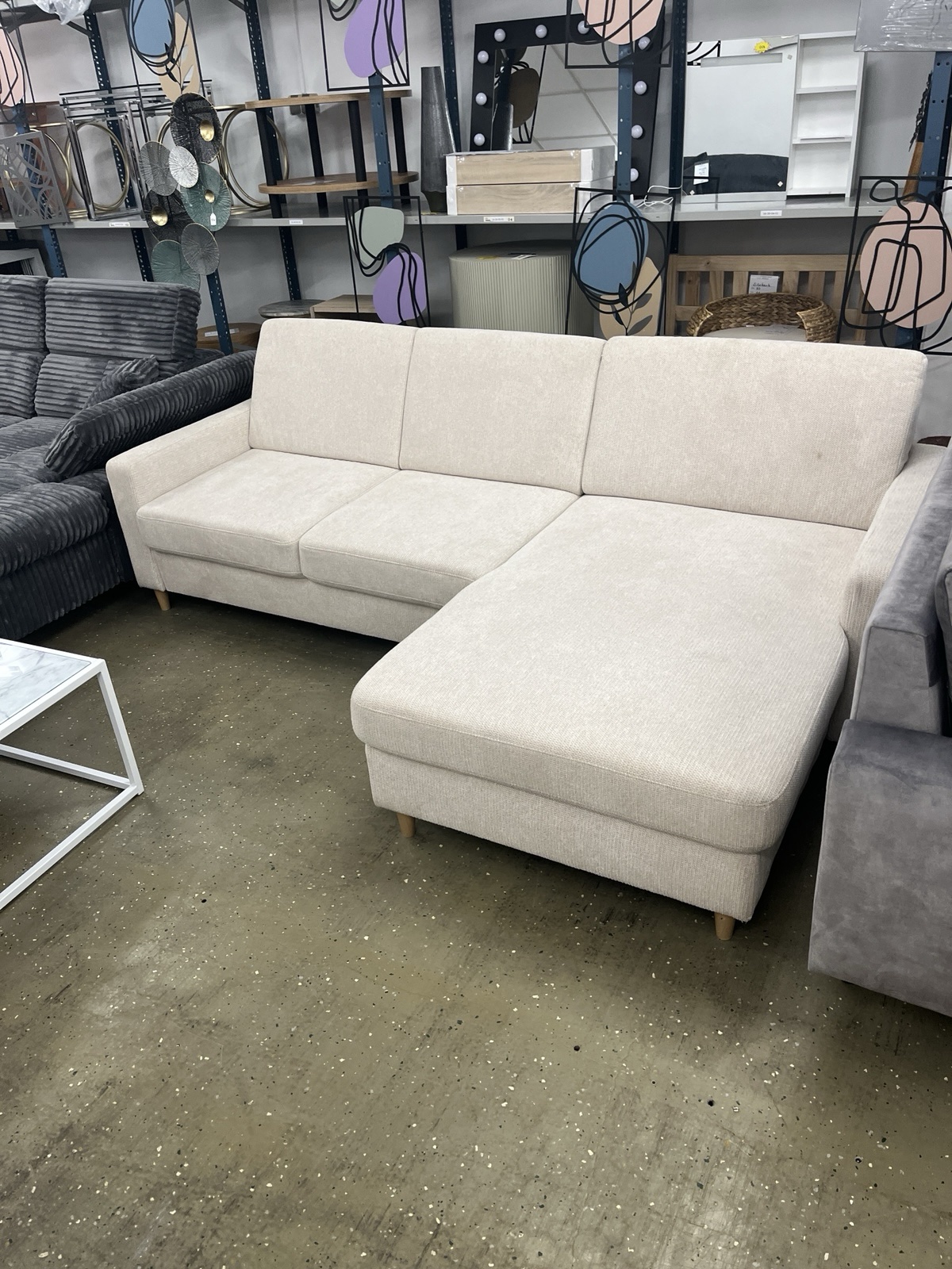 Ecksofa mit Holzfüßen Récamiere links und rechts montierbar ! – Bild 2