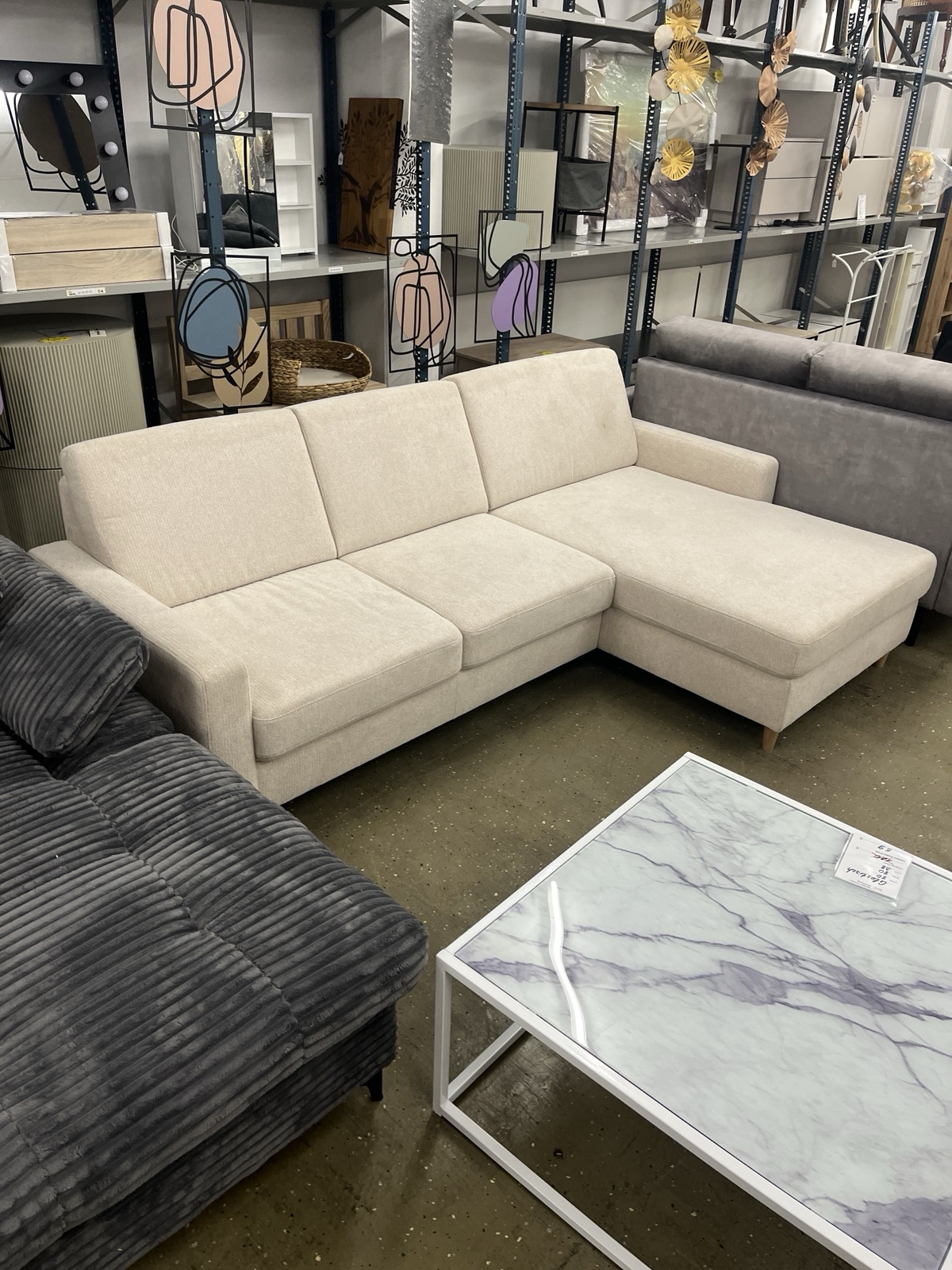 Ecksofa mit Holzfüßen Récamiere links und rechts montierbar ! – Bild 5