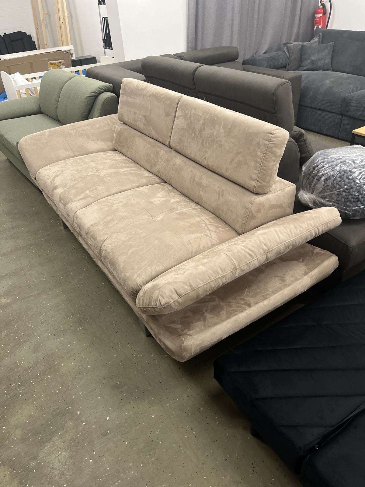 Sofa, mit Armteilverstellung & Kopfteilverstellung❗️
Maße: 220x96x92 cm – Bild 9