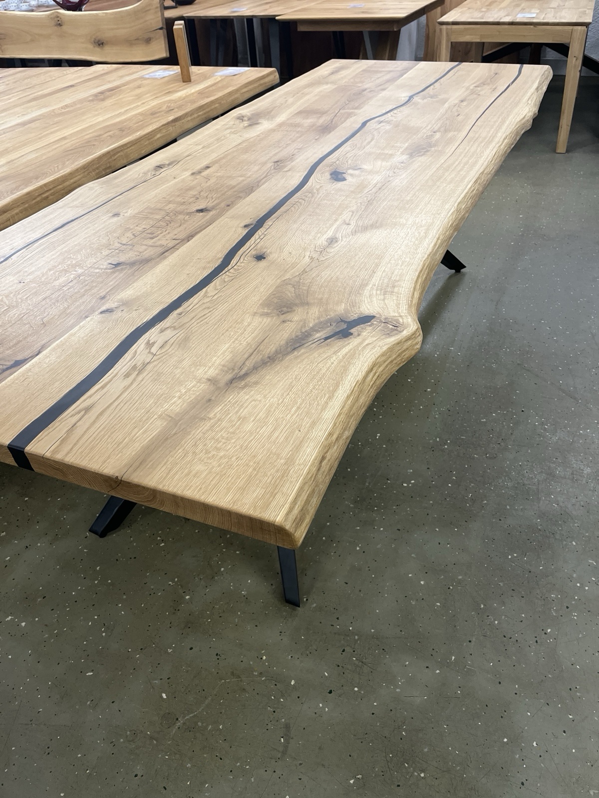 Esstisch Tisch +Massivholz Eiche VOLL 4cm +Baumkante +Epoxidharz 260x100 cm – Bild 8
