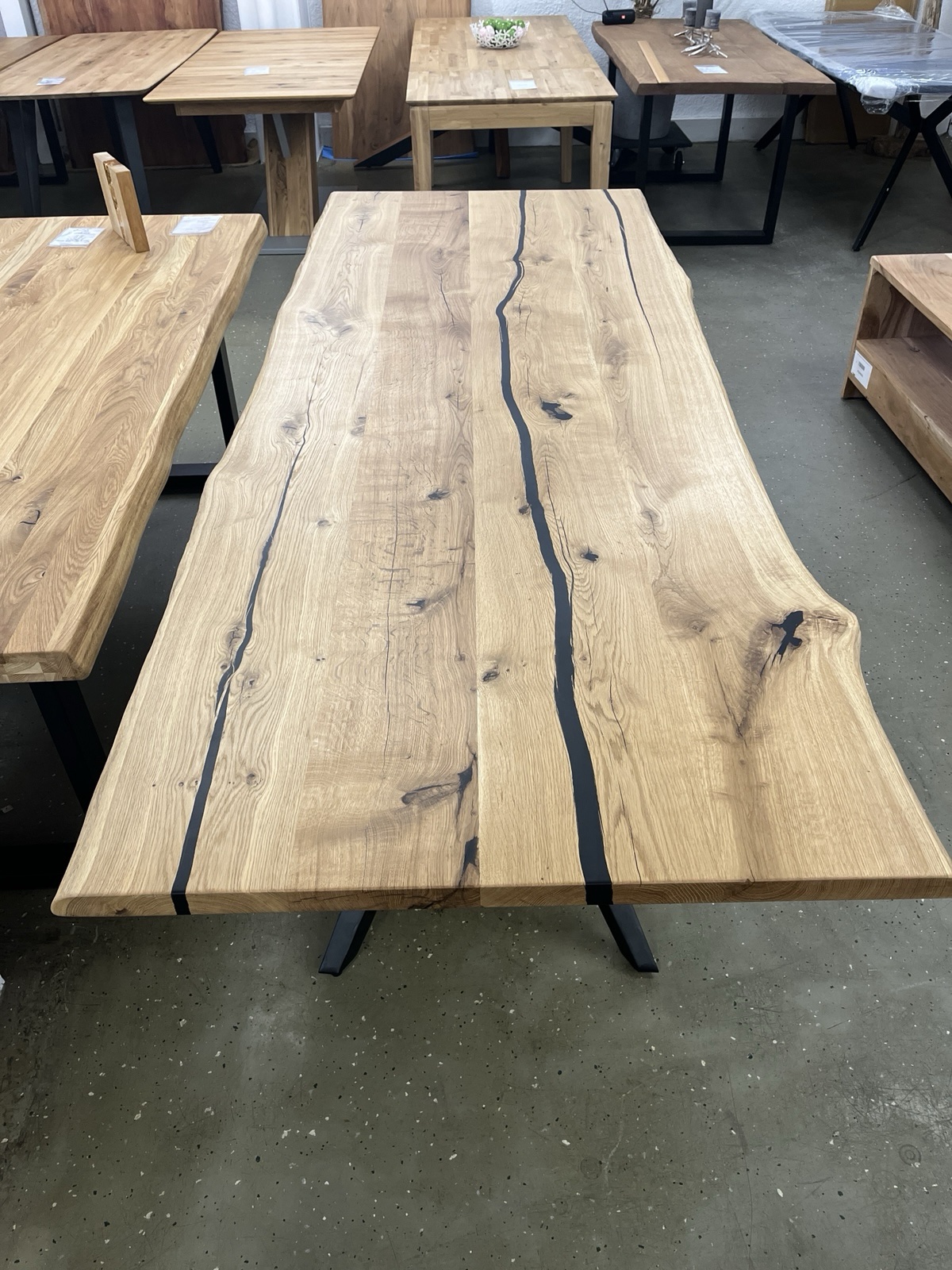 Esstisch Tisch +Massivholz Eiche VOLL 4cm +Baumkante +Epoxidharz 260x100 cm – Bild 9