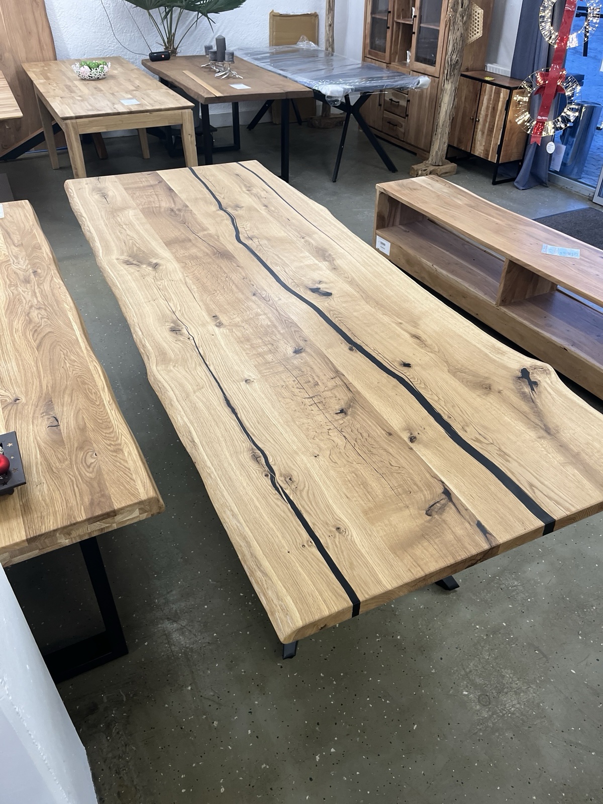 Esstisch Tisch +Massivholz Eiche VOLL 4cm +Baumkante +Epoxidharz 260x100 cm – Bild 10