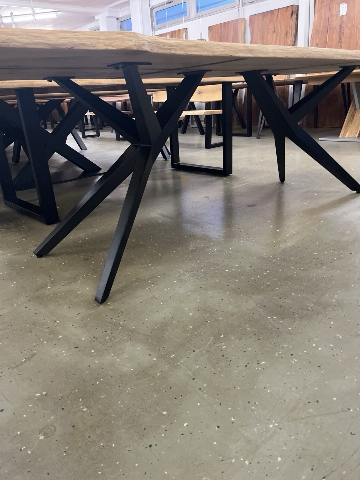 Esstisch Tisch +Massivholz Eiche VOLL 4cm +Baumkante +Epoxidharz 260x100 cm – Bild 15