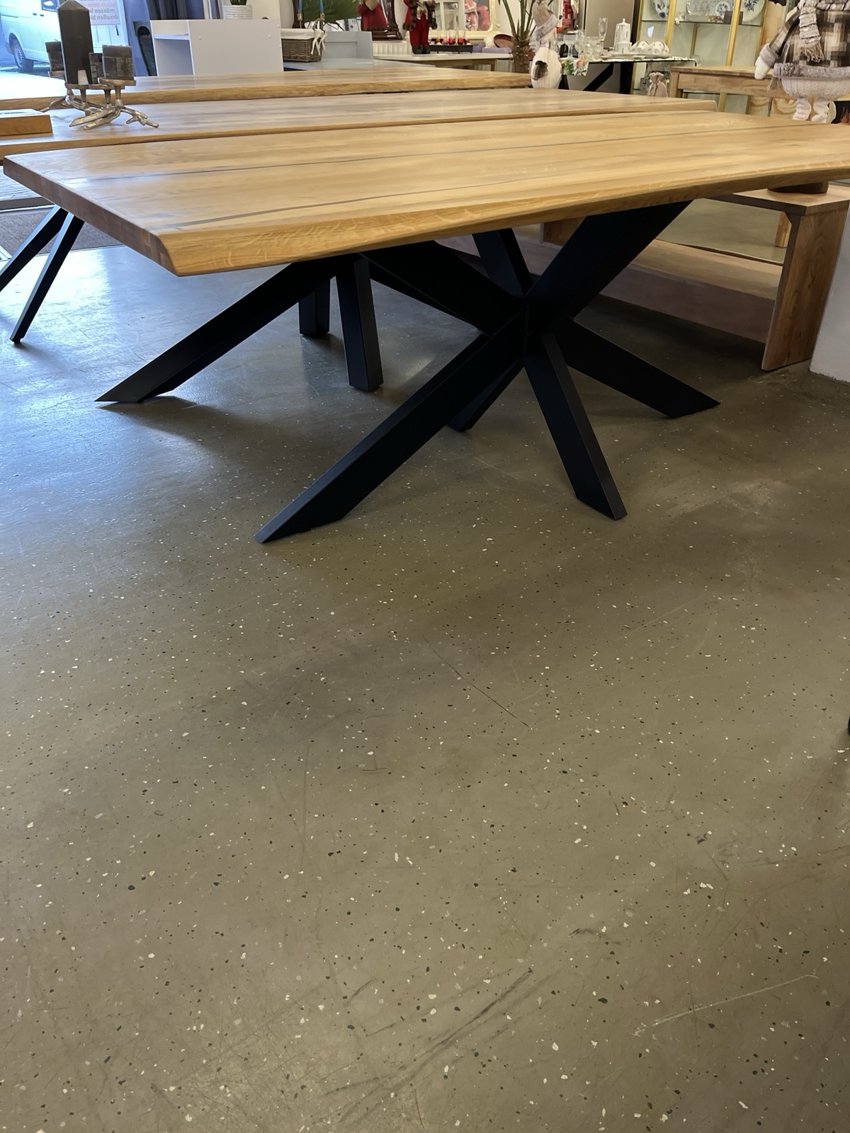 Esstisch Tisch + Massivholz Eiche 200x100x75 Epoxidharz mit Stern / Doppel X und U Gestell – Bild 4