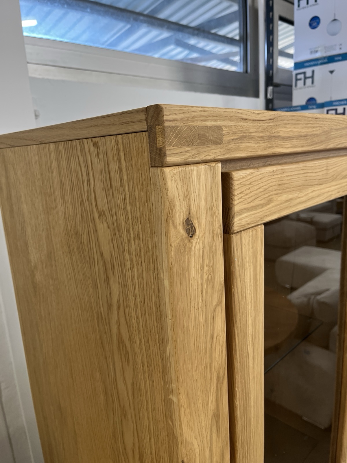 Vitrine Doppelvitrine + Soft-Cose 200x109 cm Front Massivholz Eiche 599€ – Bild 10