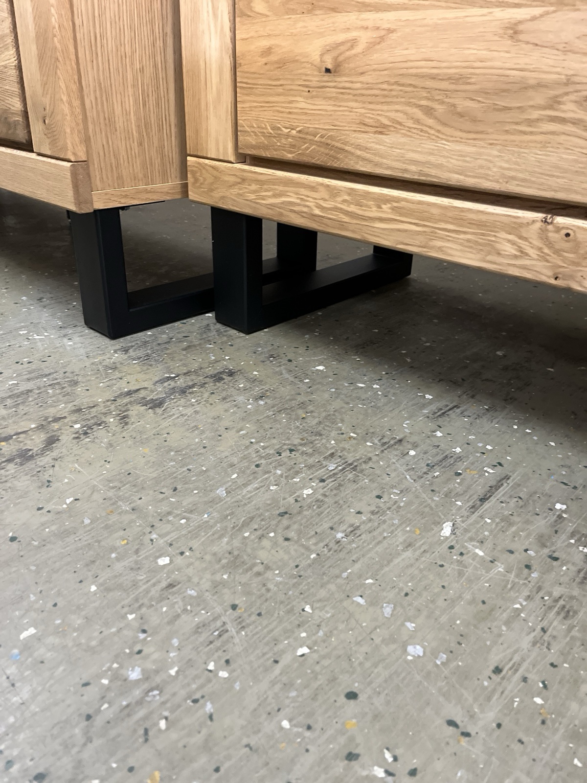 Vitrine Doppelvitrine + Soft-Cose 200x109 cm Front Massivholz Eiche 599€ – Bild 12