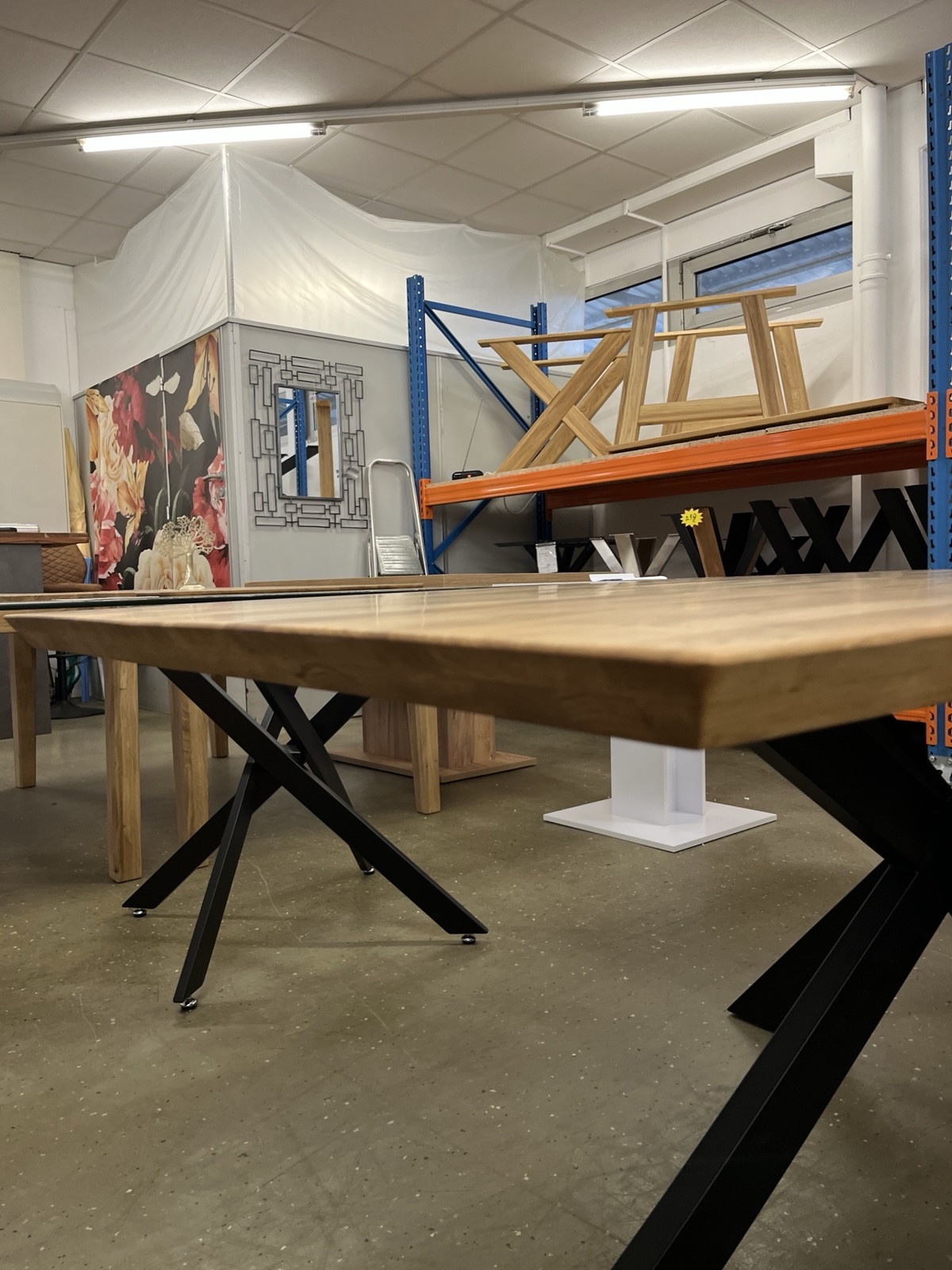 Esstisch aus Wildeiche Massiv Vollholz mit Schweizerkante 200x100x75 cm 40 mm Stark Gedoppelte Plate – Bild 3