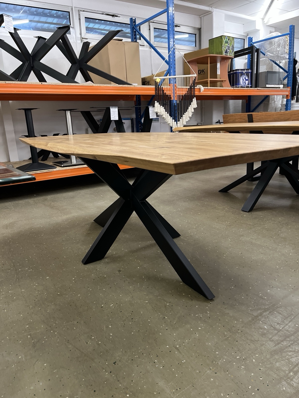 Esstisch aus Wildeiche Massiv Vollholz mit Schweizerkante 200x100x75 cm 40 mm Stark Gedoppelte Plate – Bild 7