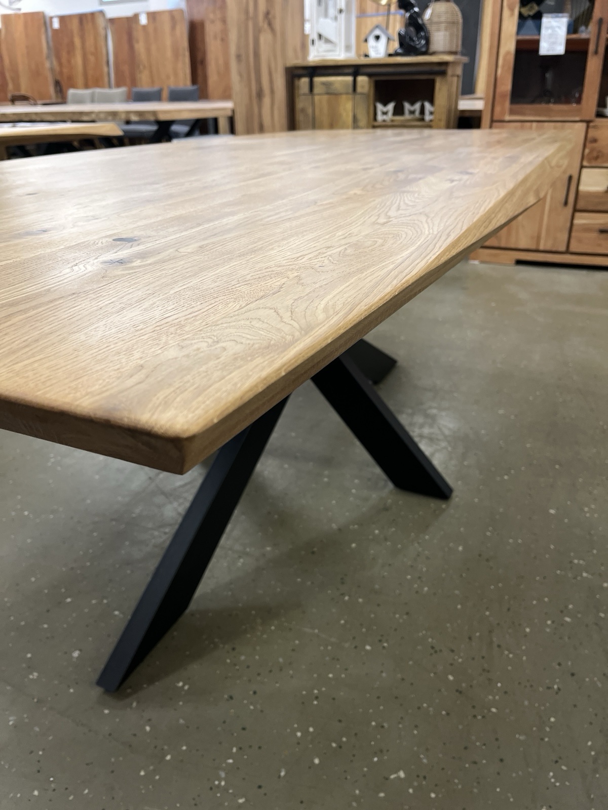Esstisch aus Wildeiche Massiv Vollholz mit Schweizerkante 200x100x75 cm 40 mm Stark Gedoppelte Plate – Bild 10