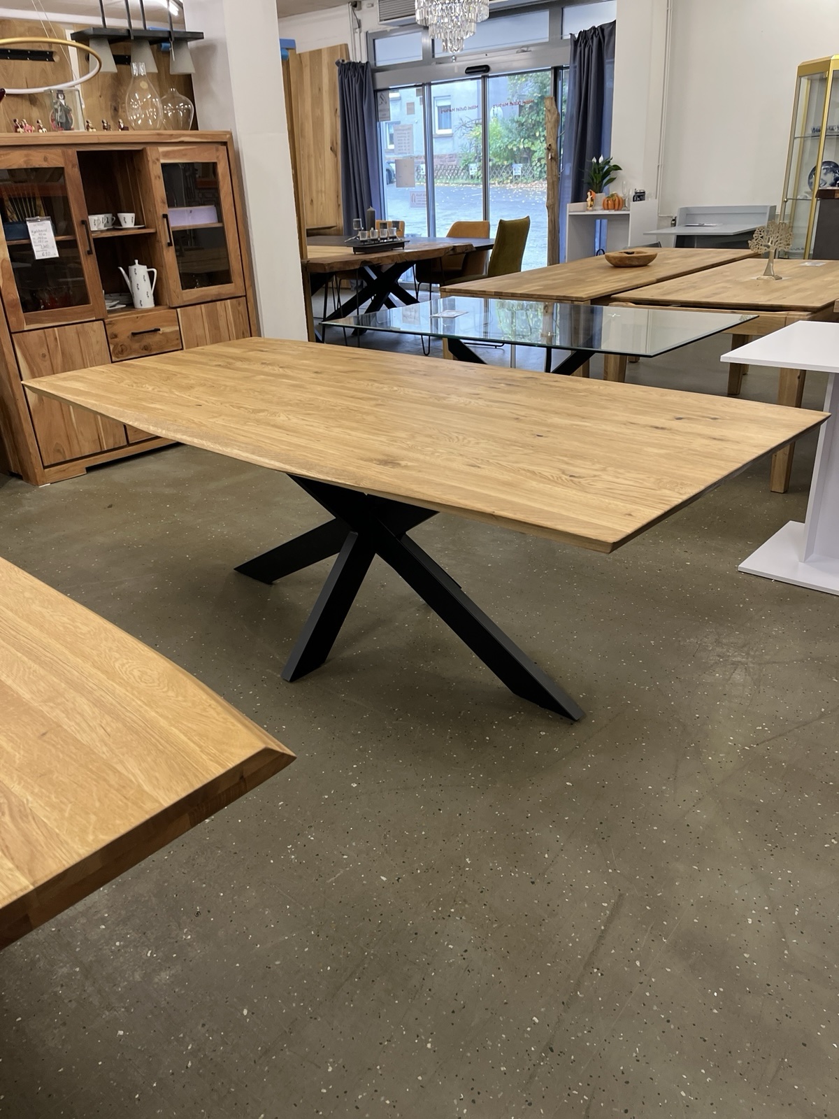 Esstisch aus Wildeiche Massiv Vollholz mit Schweizerkante 200x100x75 cm 40 mm Stark Gedoppelte Plate – Bild 12